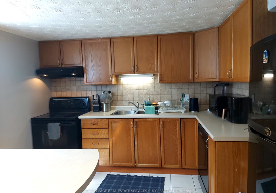 160-delmar-drive-e-hamilton-ontario-x12238617