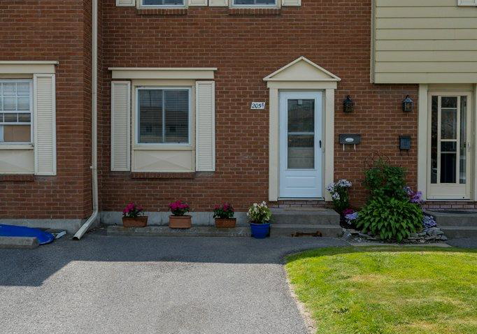 205c-north-park-street-belleville-ontario-x12238944