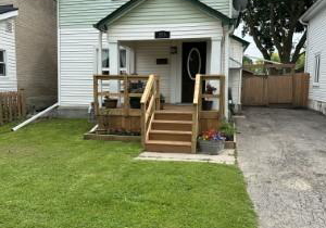 215-braidwood-avenue-peterborough-south-ontario-x12239010
