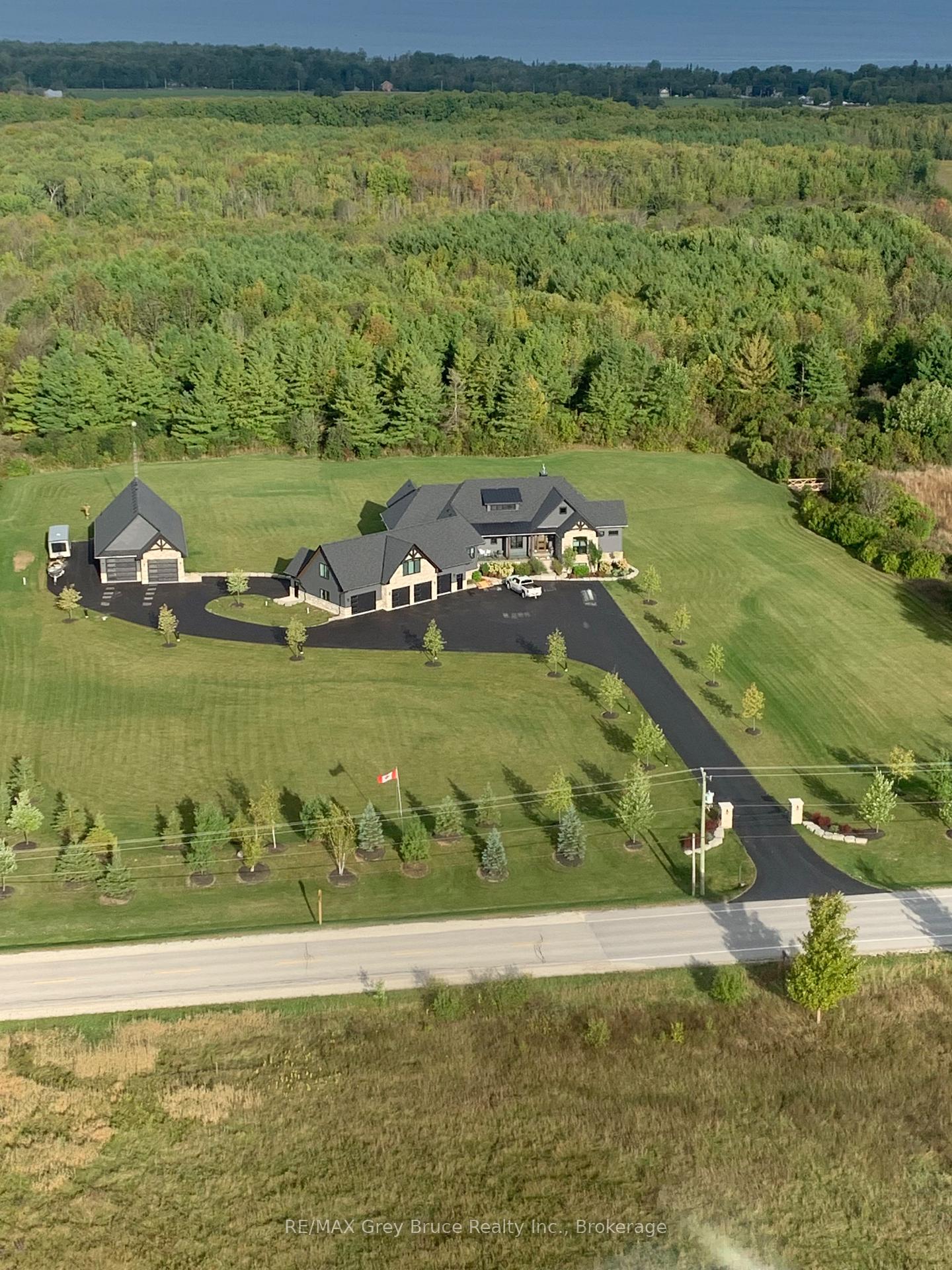 438800-grey-road-15-meaford-ontario-x12239202