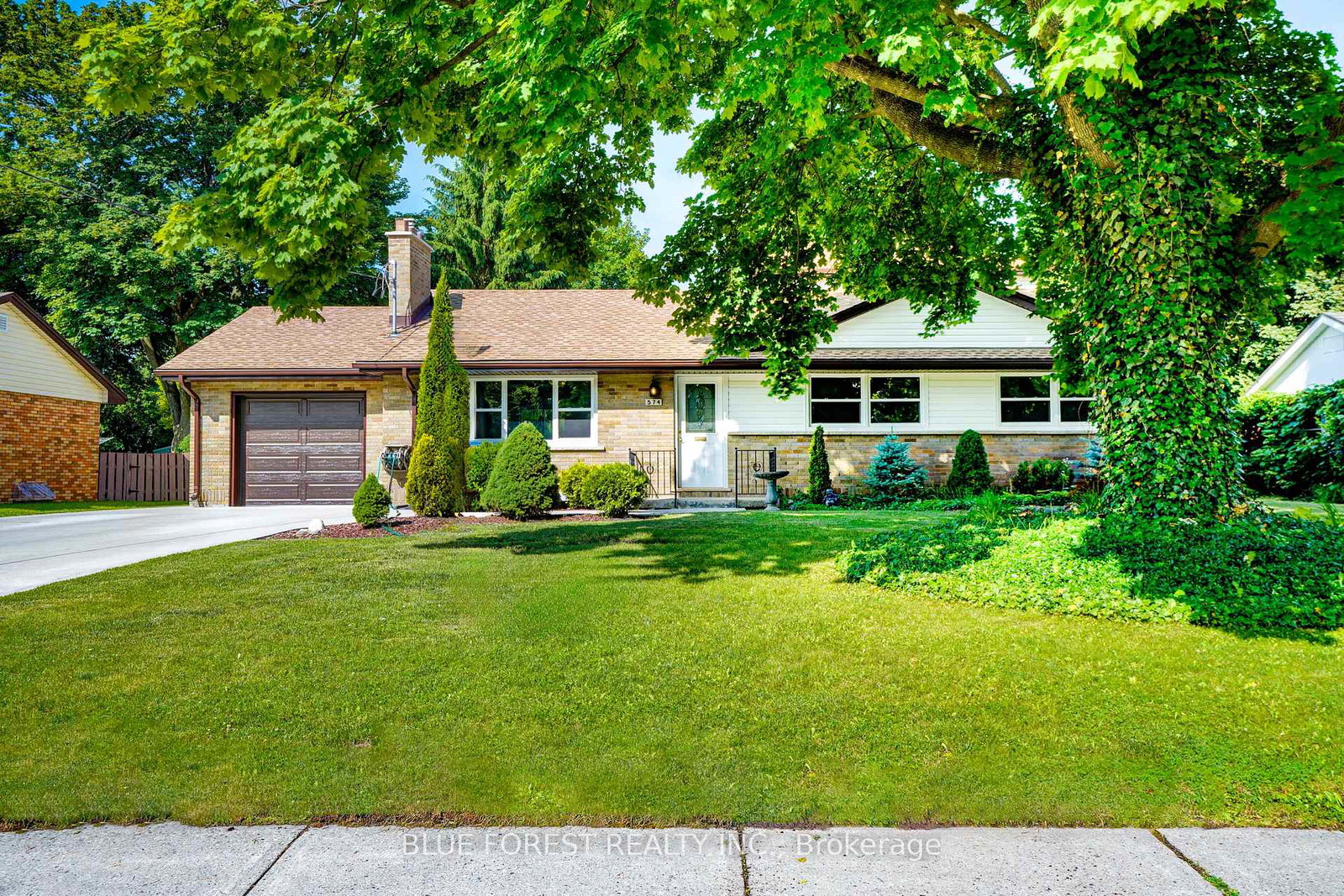 574-oakridge-drive-london-north-ontario-x12239263
