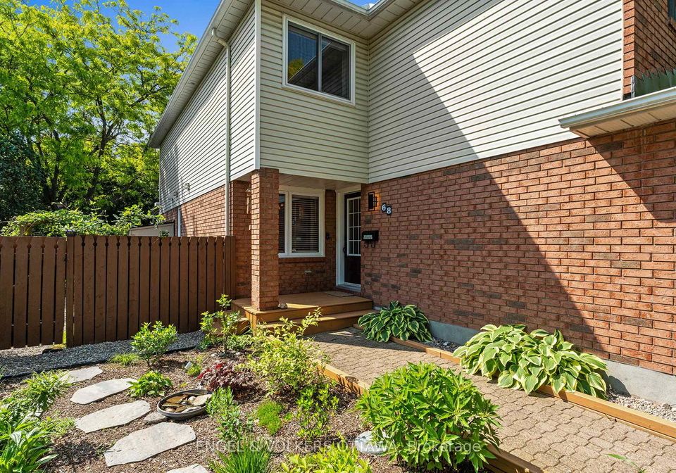 68-thornbury-crescent-ottawa-ontario-x12239364