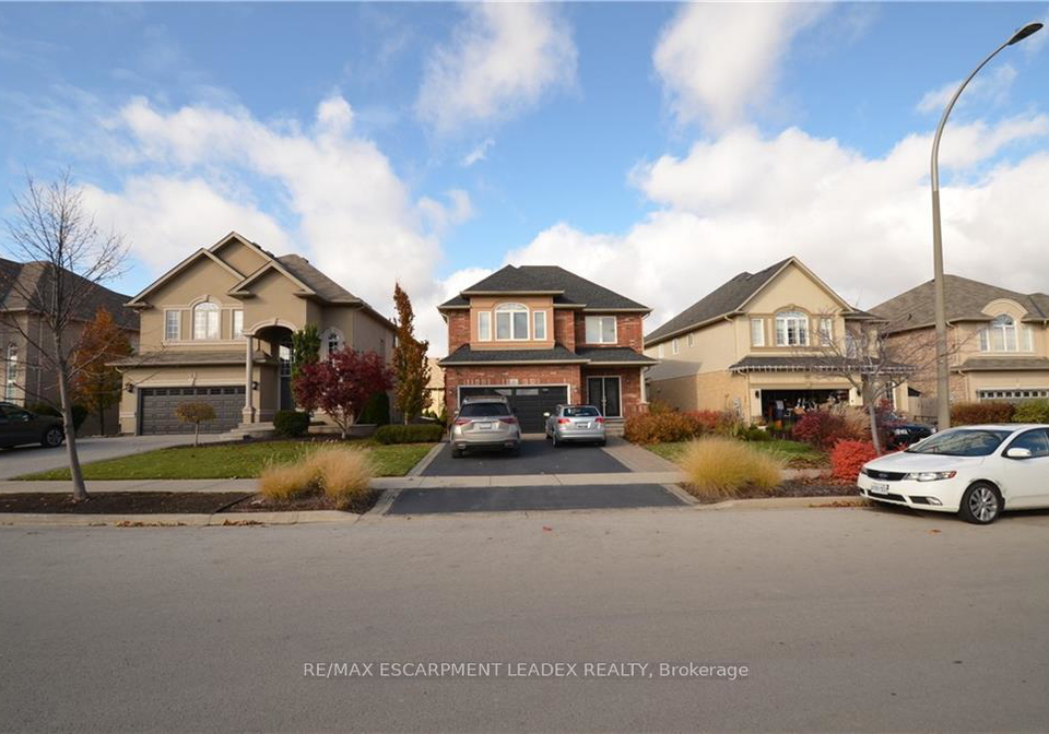 20-chambers-drive-hamilton-ontario-x12239402
