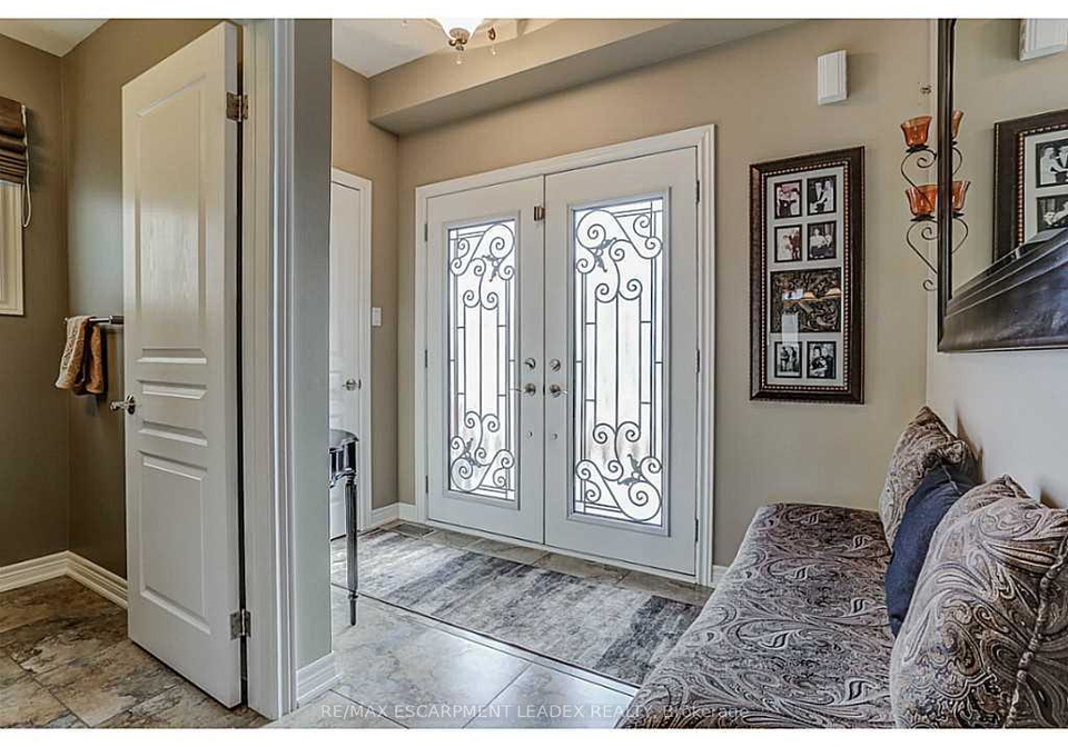 20-chambers-drive-hamilton-ontario-x12239402