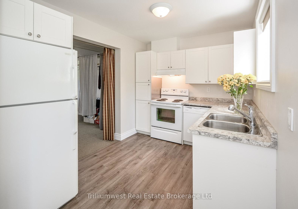 5-algoma-drive-guelph-ontario-x12239451