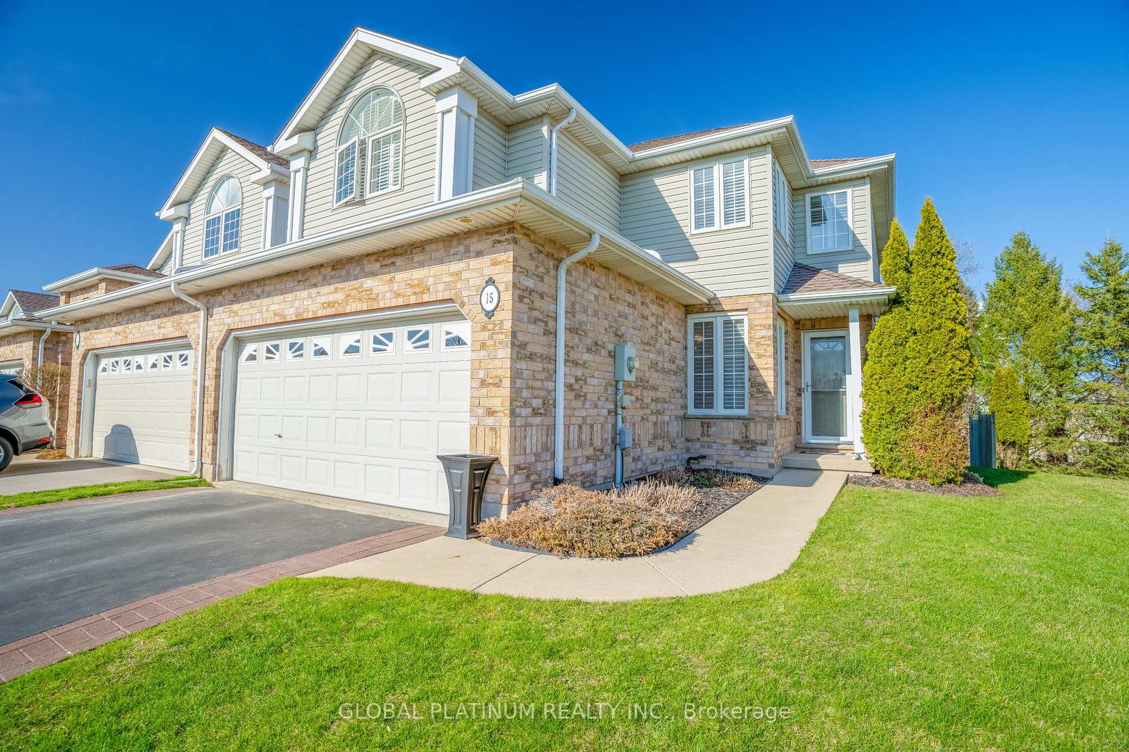 15-candle-crescent-kitchener-ontario-x12239489