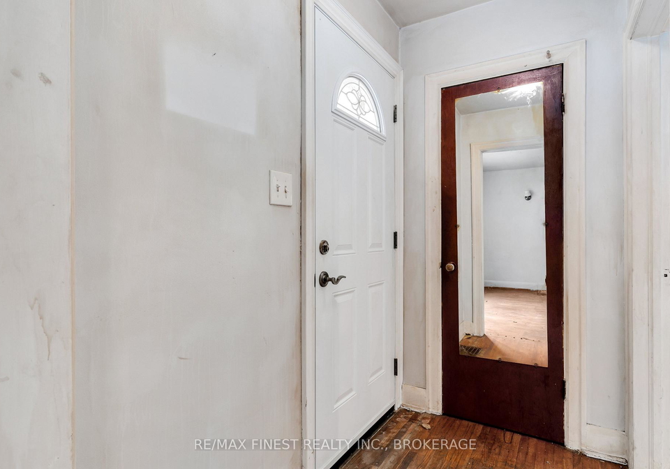 202-helen-street-kingston-ontario-x12239622