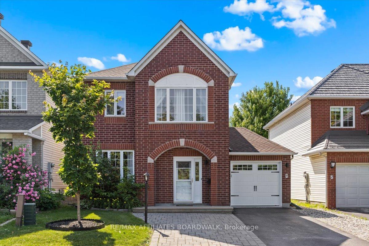 4-castlemore-street-ottawa-ontario-x12239652
