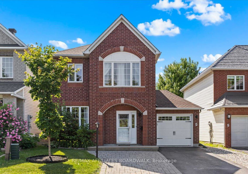 4-castlemore-street-ottawa-ontario-x12239652