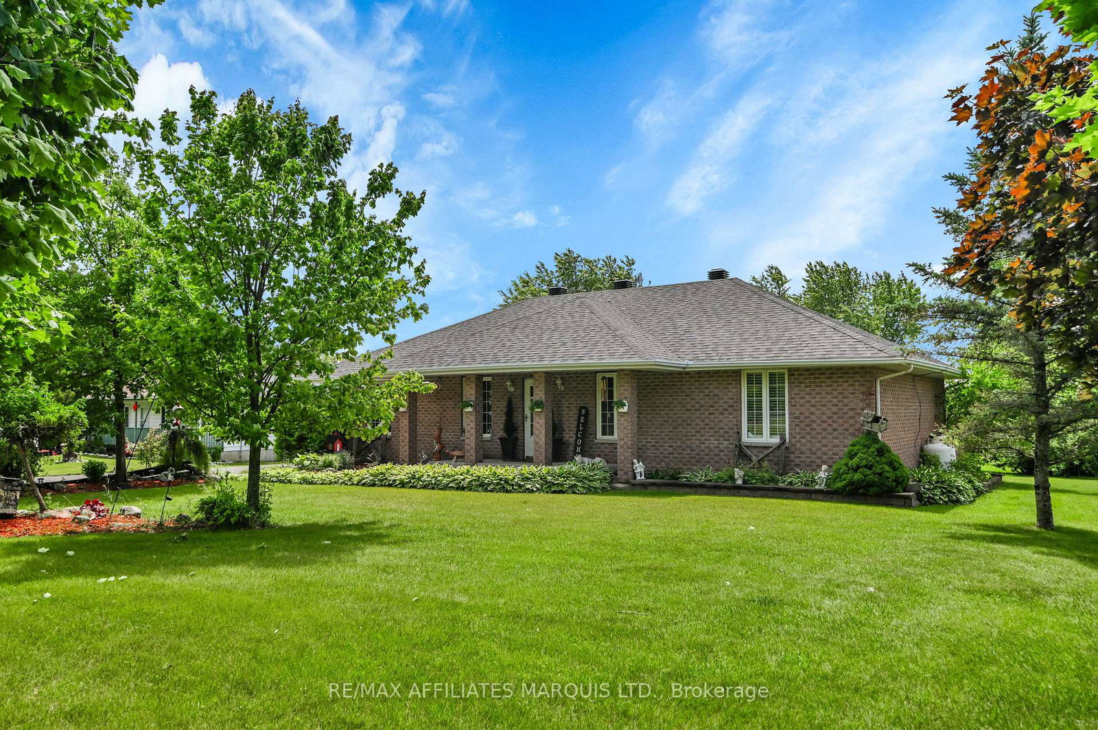 16398-county-road-18-south-stormont-ontario-x12239830