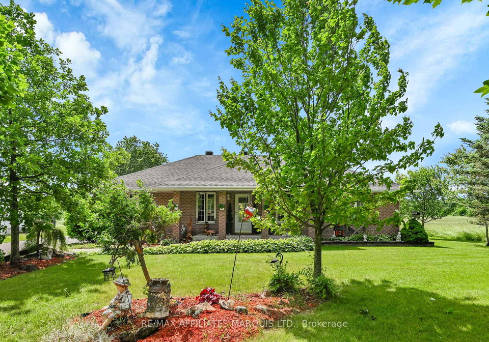 16398-county-road-18-south-stormont-ontario-x12239830