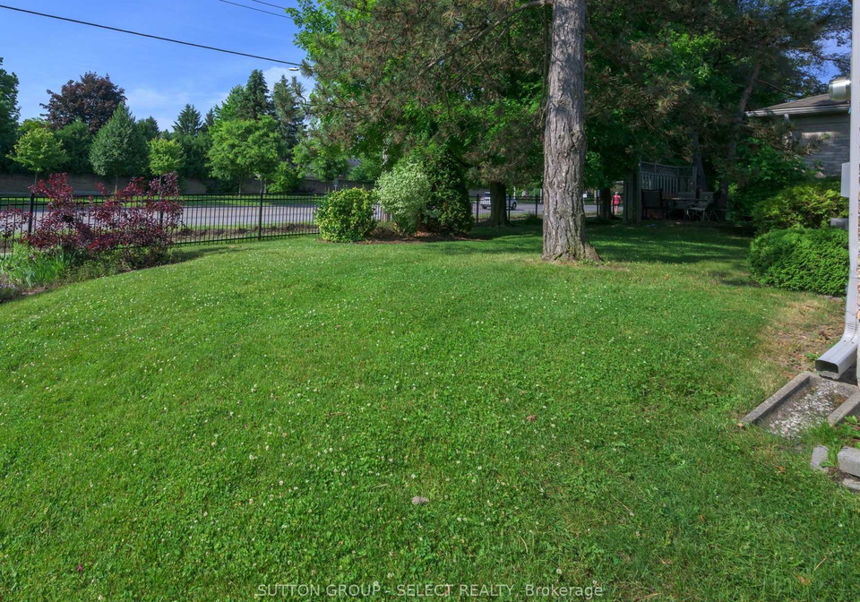 14-doon-drive-london-north-ontario-x12240022