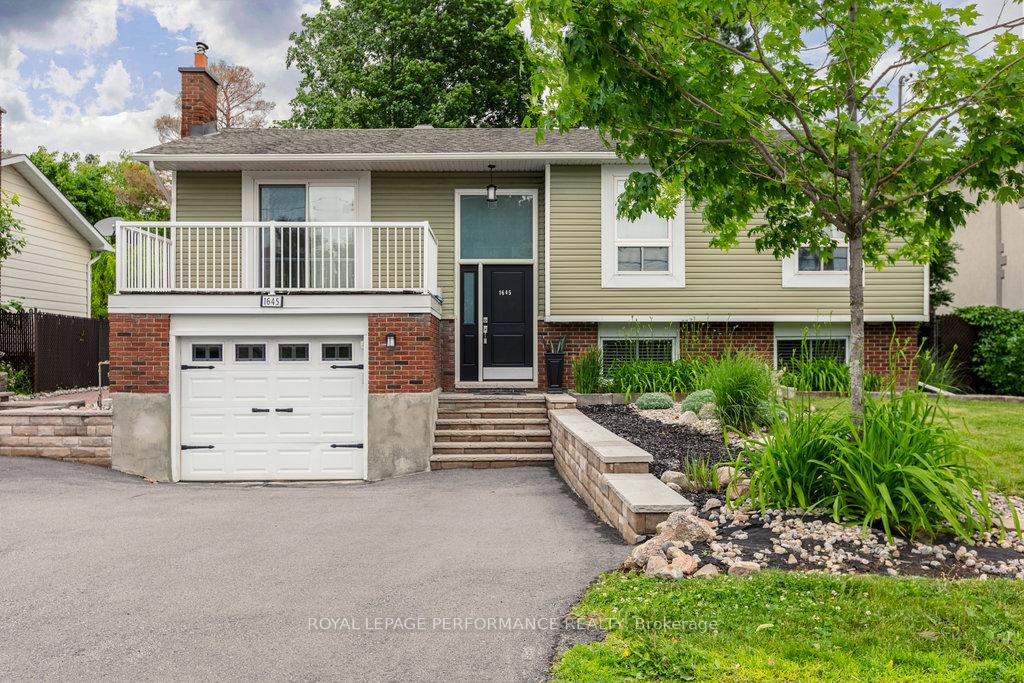 1645-fisher-avenue-mooneysbaycarletonheightsanarea-ottawa-ontario-x12240234
