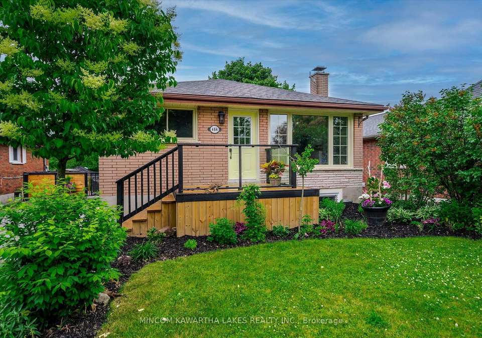 484-raymond-street-peterborough-north-ontario-x12240348