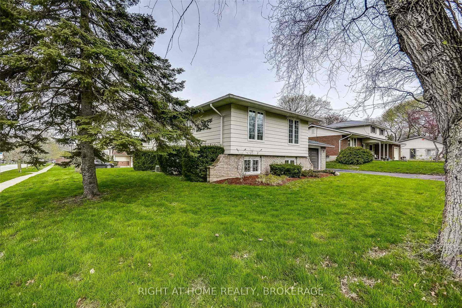 1190-haist-street-pelham-ontario-x12240416
