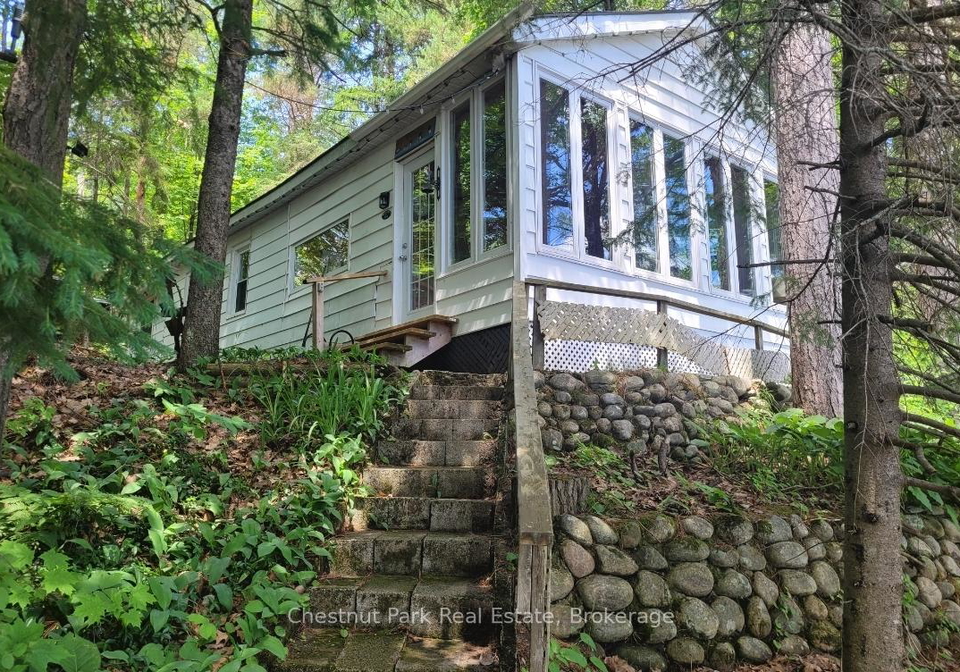 1038-fitchett-lane-gravenhurst-ontario-x12240526