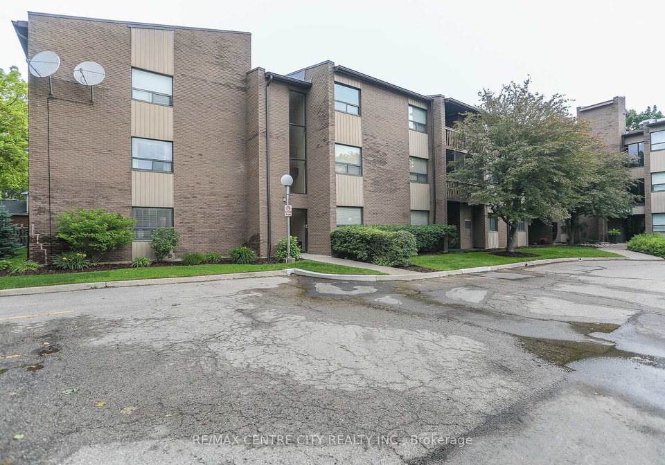 300-everglade-crescent-london-north-ontario-x12240564
