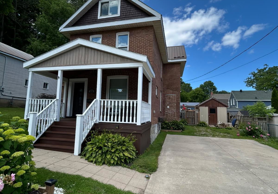 534-17th-street-w-owen-sound-ontario-x12240570