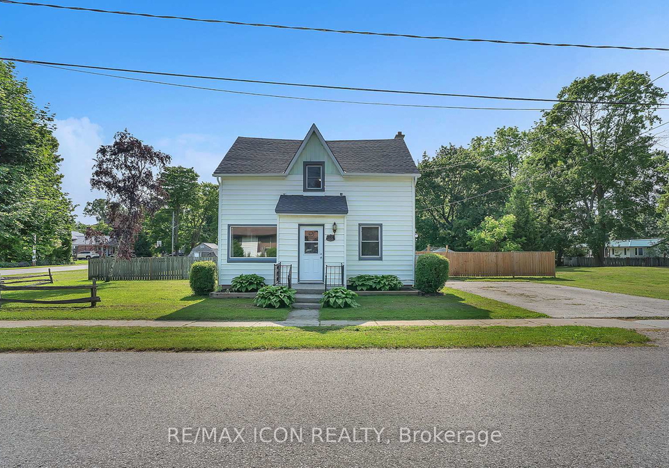 184-catherine-street-north-middlesex-ontario-x12240822