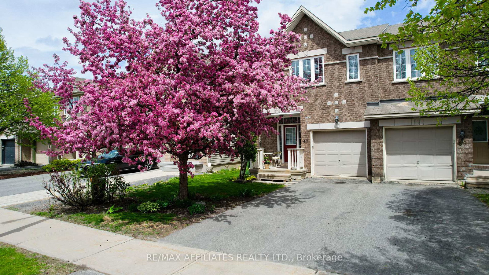 47-saddlesmith-circle-kanata-ontario-x12240846