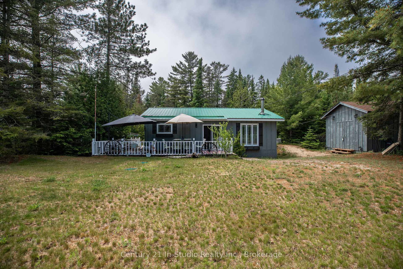 8-sog-je-wa-sa-drive-native-leased-lands-ontario-x12240851