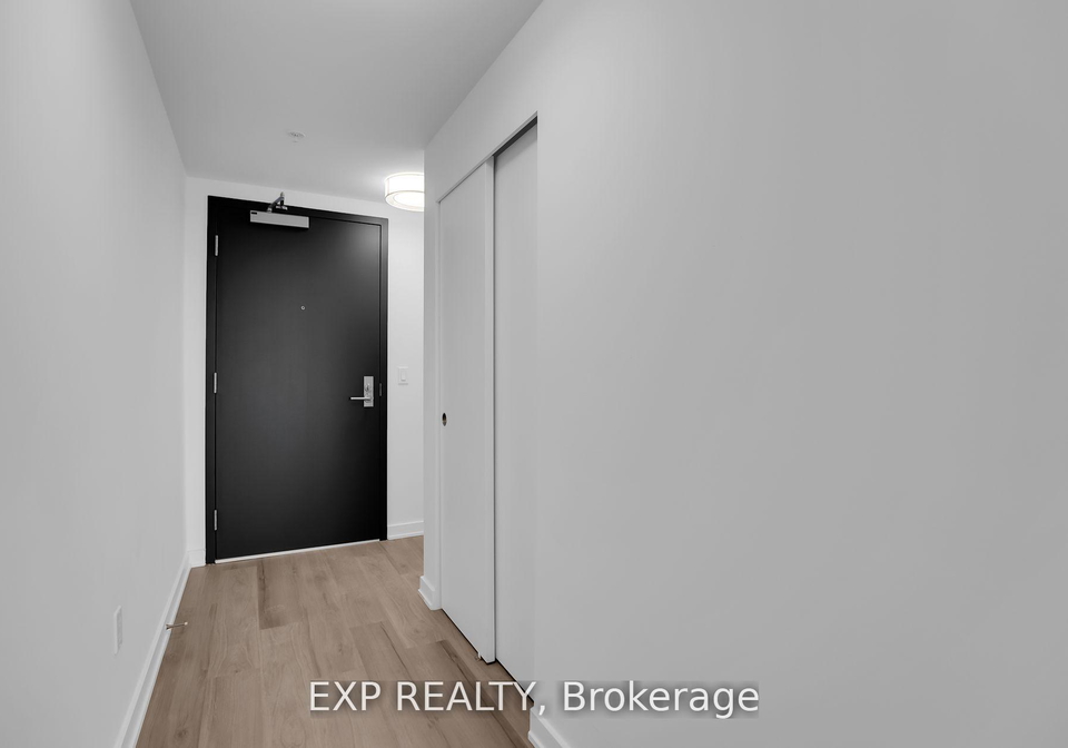 36-robinson-avenue-ottawa-ontario-x12241060