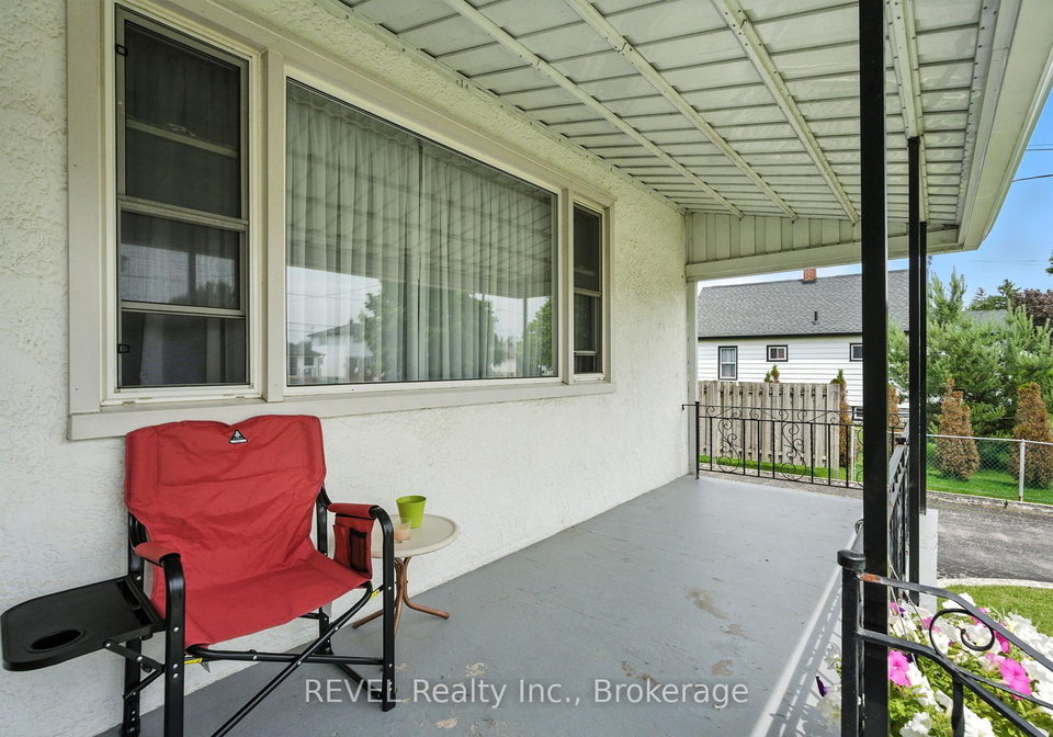 146-main-street-e-port-colborne-ontario-x12241207
