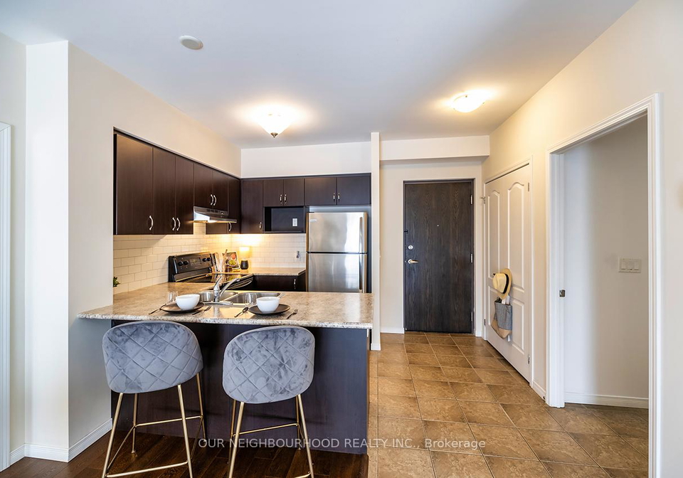 930-wentworth-street-peterborough-west-ontario-x12241298