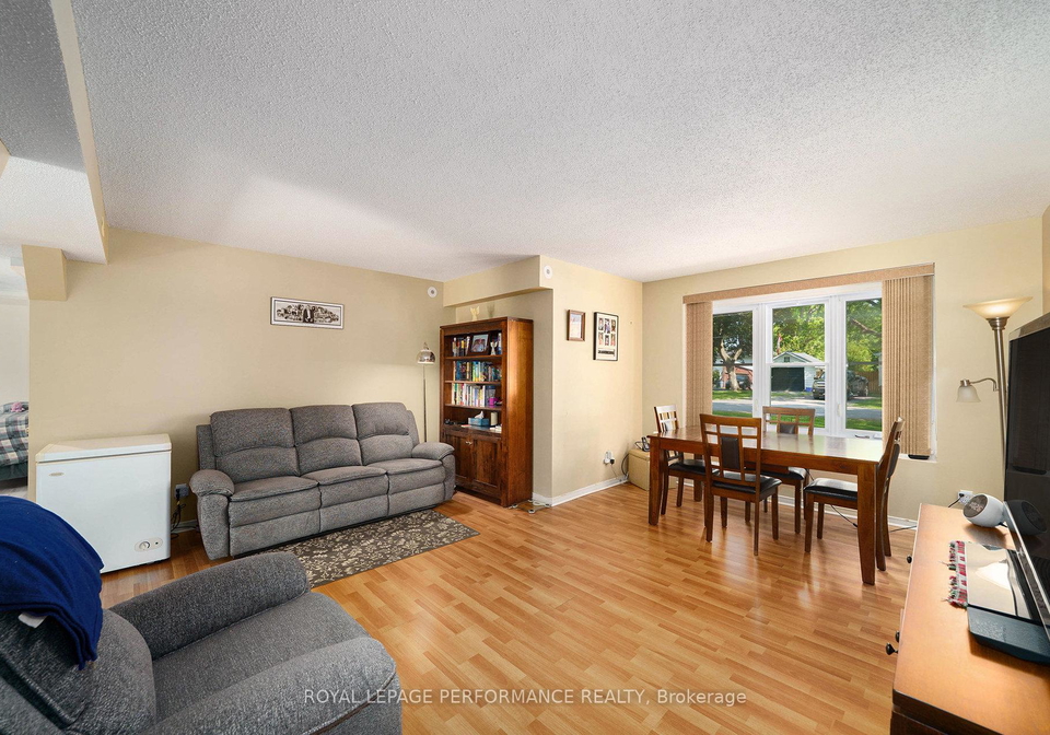 2540-market-street-ottawa-ontario-x12241557
