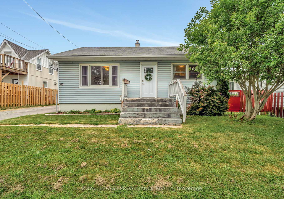 36-alfred-street-quinte-west-ontario-x12241605