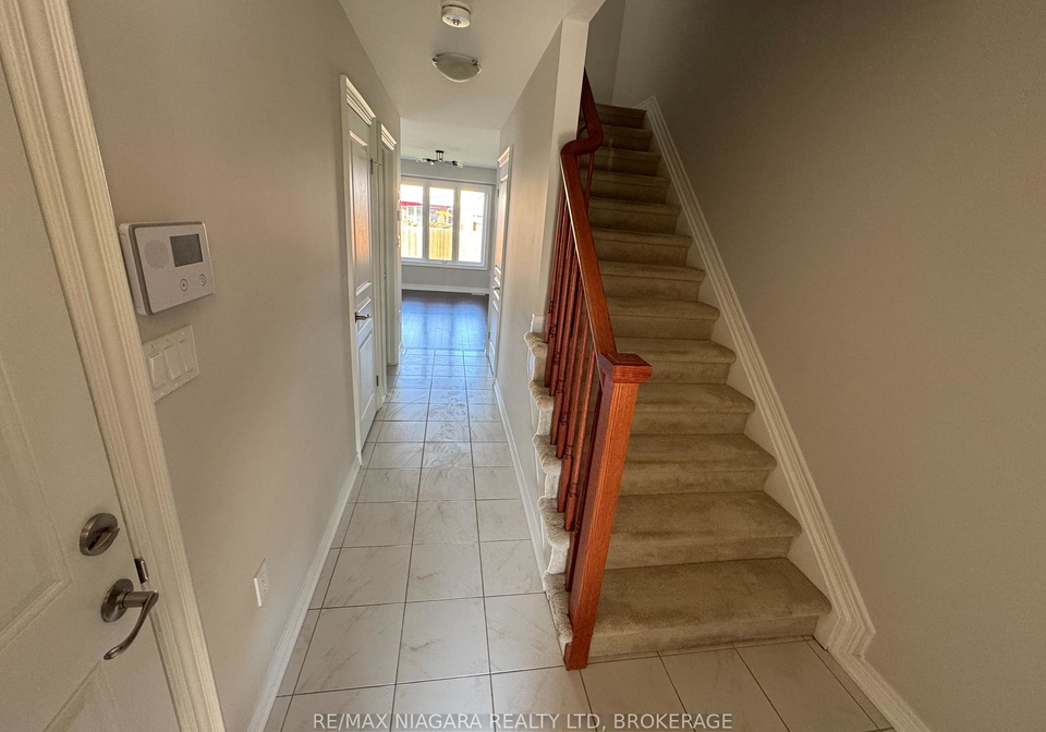 7735-shaw-street-niagara-falls-ontario-x12241616
