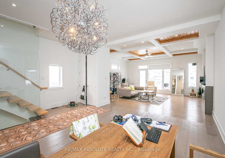 246-westhaven-crescent-ottawa-ontario-x12241661