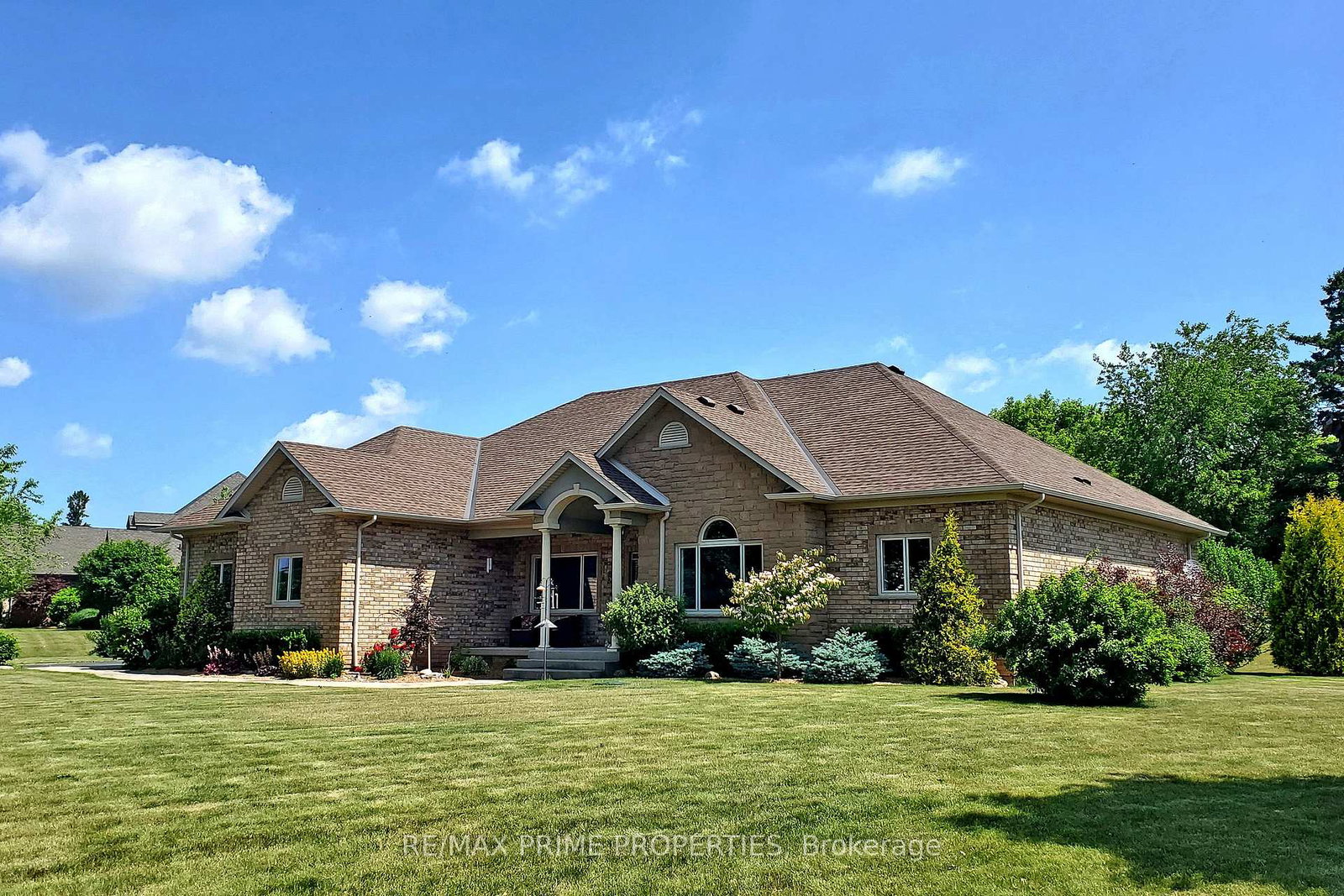 116-midsummers-lane-hamilton-ontario-x12241789