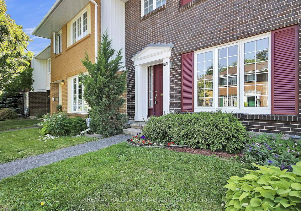 504-orkney-private-mooneysbaycarletonheightsanarea-ottawa-ontario-x12241845