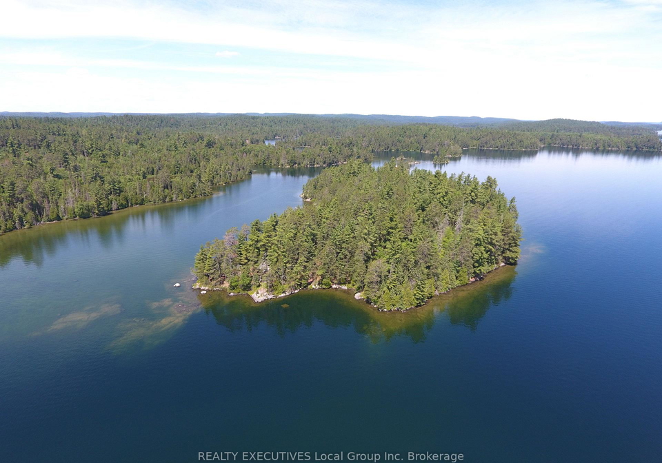 883-island-883-temagami-ontario-x12241873