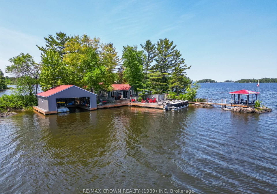 00000-bracken-island-125-callander-ontario-x12241879