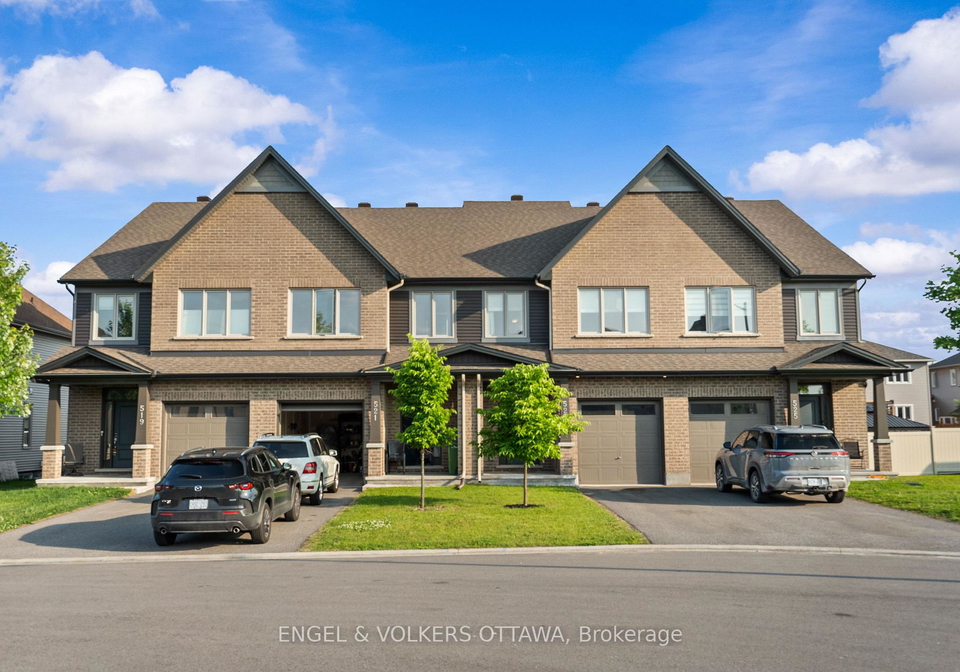 523-manhattan-court-russell-ontario-x12241918