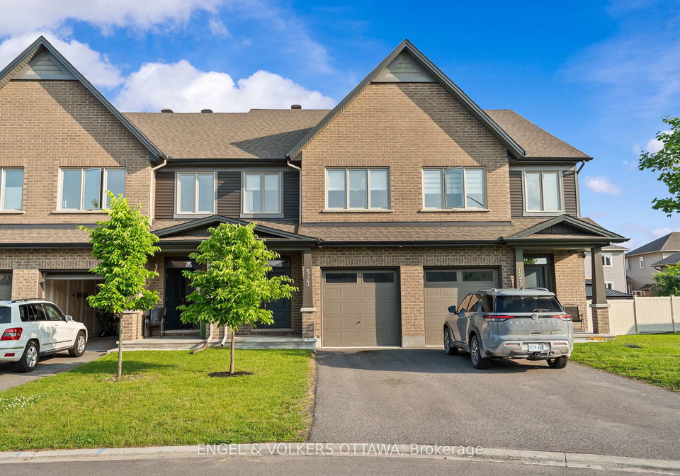 523-manhattan-court-russell-ontario-x12241918