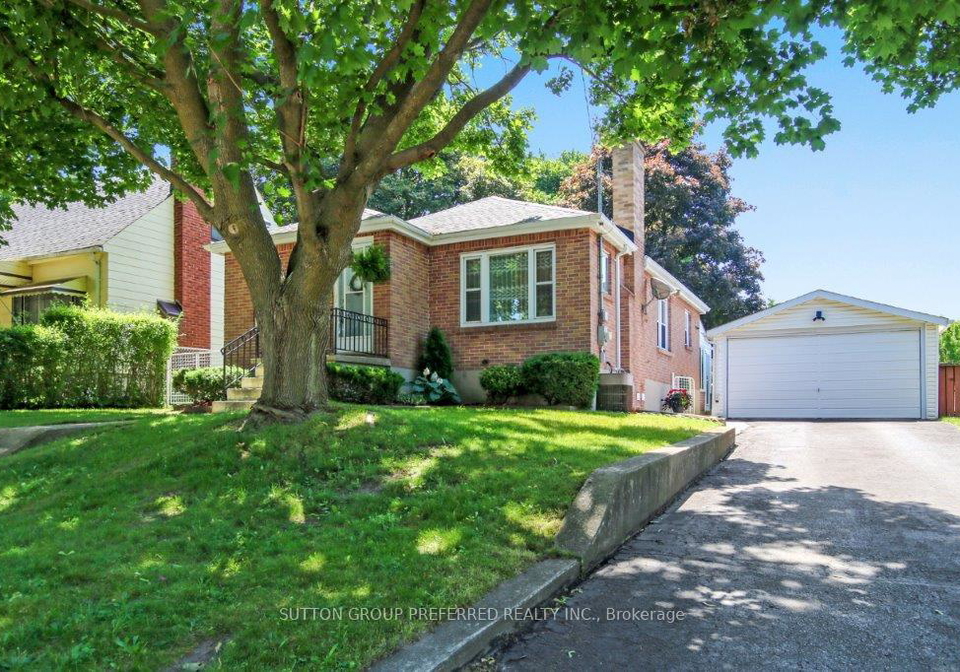 695-ecclestone-street-london-east-ontario-x12241969