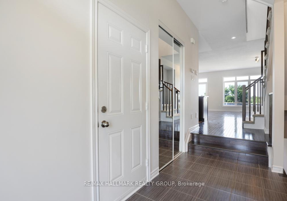 68-nutting-crescent-ottawa-ontario-x12241977