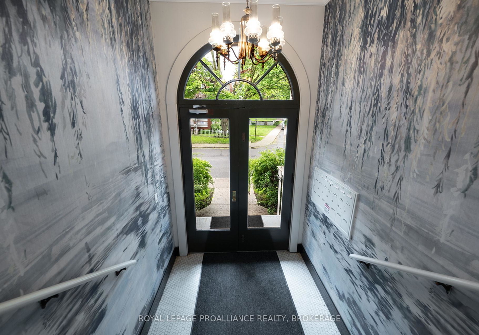 244-barrie-street-kingston-ontario-x12242198