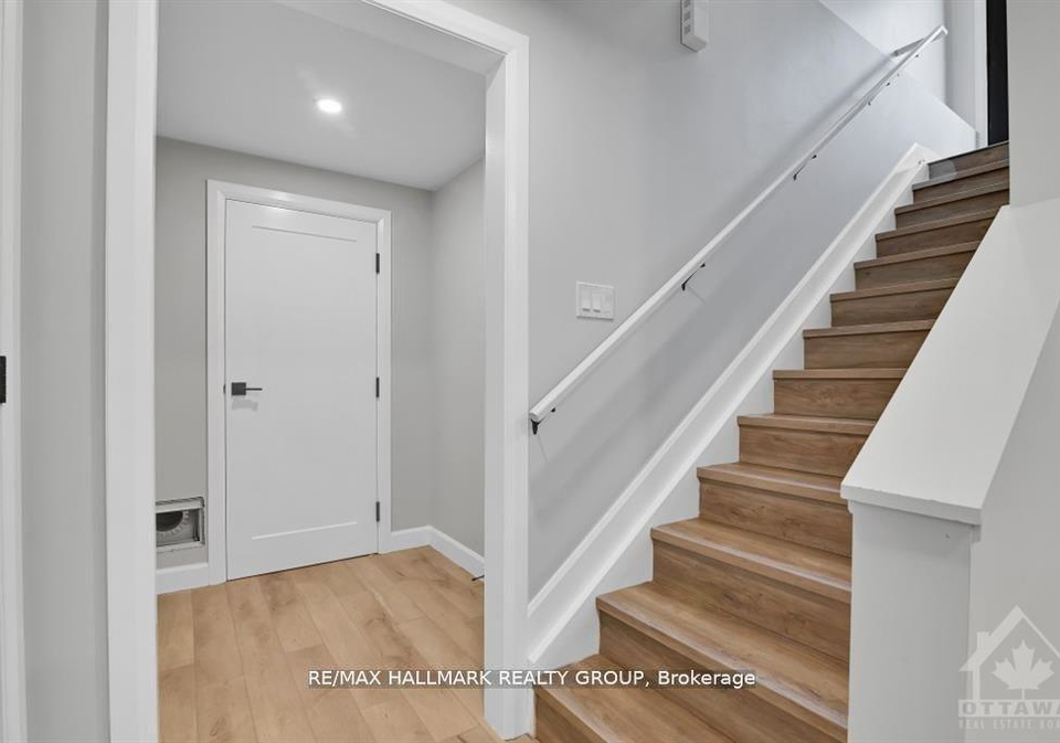 457-dawson-avenue-ottawa-ontario-x12242378