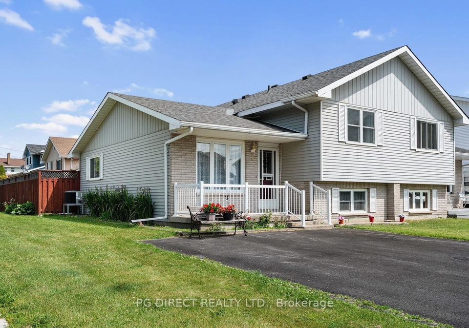1-carman-court-south-dundas-ontario-x12242606