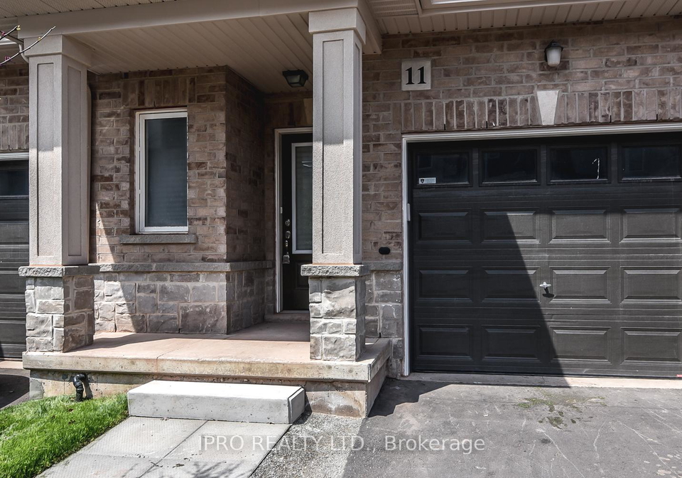11-mockingbird-lane-e-hamilton-ontario-x12242656