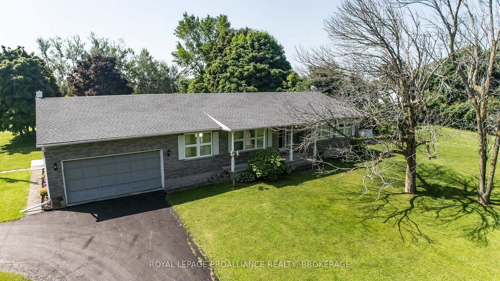 25-hillcrest-road-frontenac-islands-ontario-x12242712