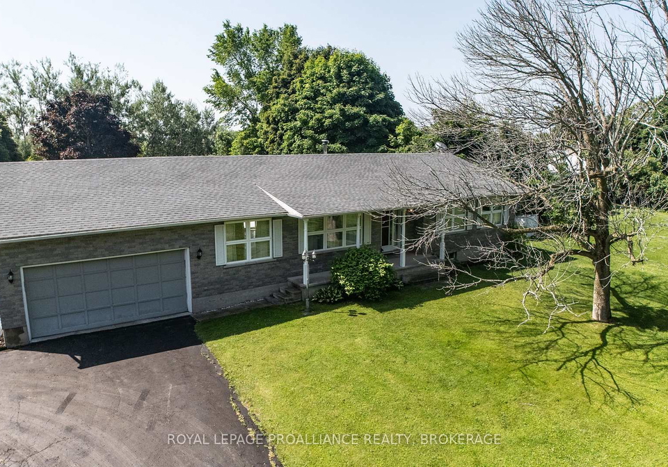 25-hillcrest-road-frontenac-islands-ontario-x12242712