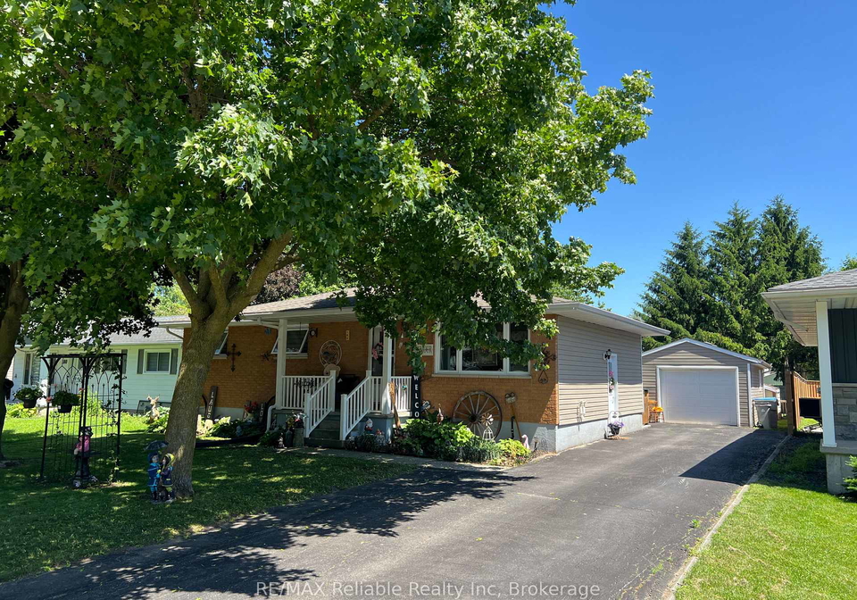 182-jarvis-street-s-huron-east-ontario-x12242959