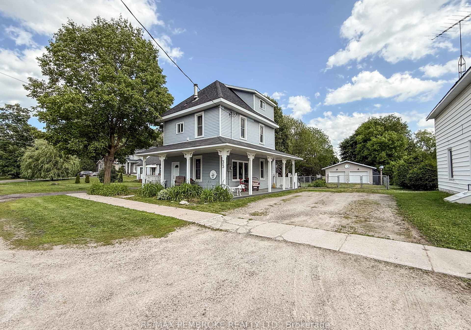 33-hume-street-whitewater-region-ontario-x12242989