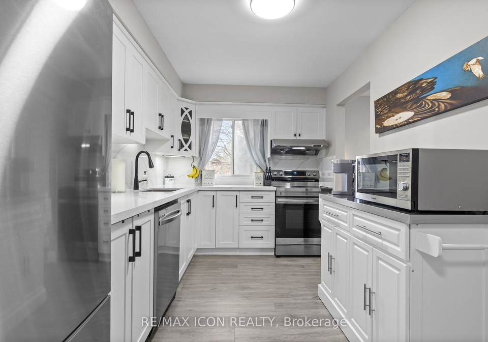 30-hugo-crescent-kitchener-ontario-x12243063