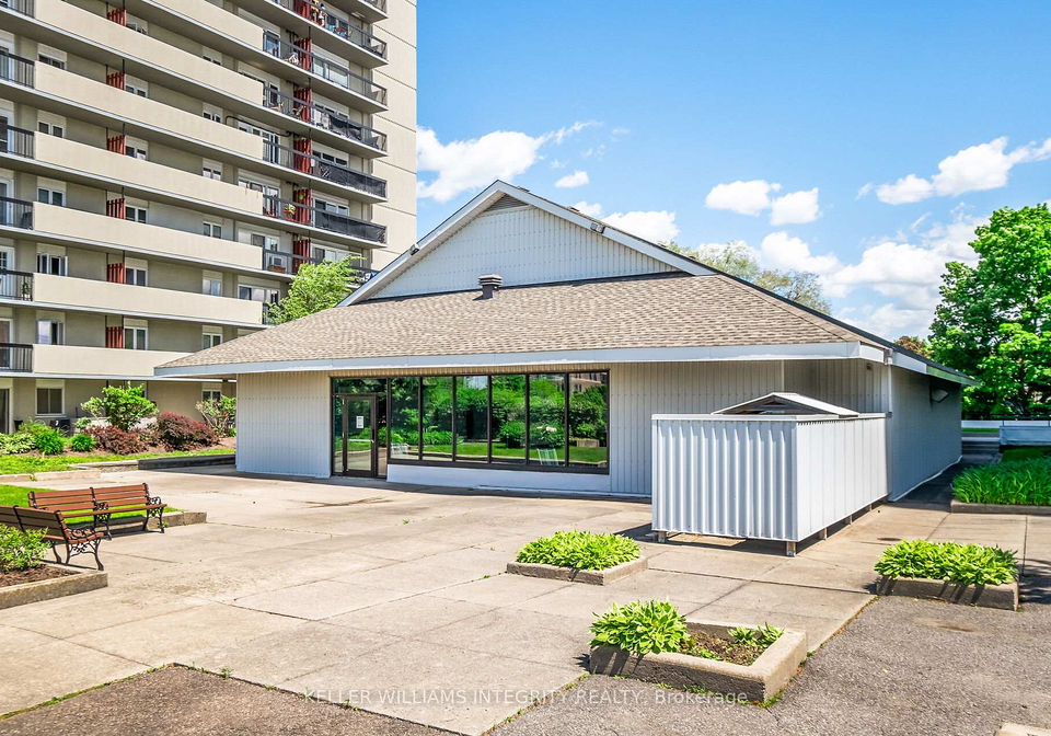 158a-mcarthur-avenue-ottawa-ontario-x12243156